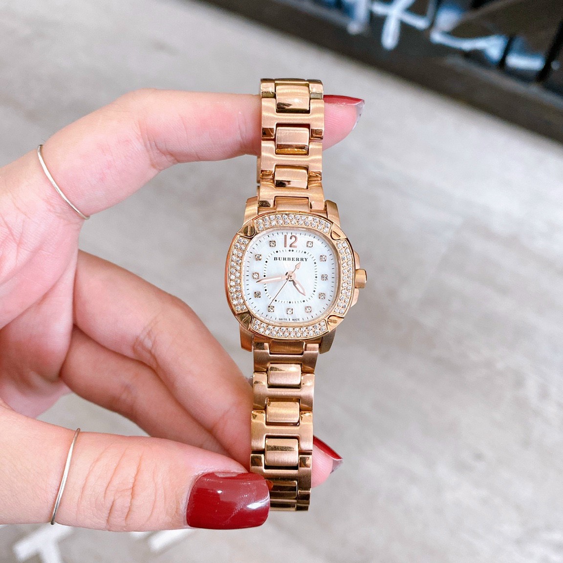 Đồng hồ Burberry nữ Đồng hồ Burberry nữ