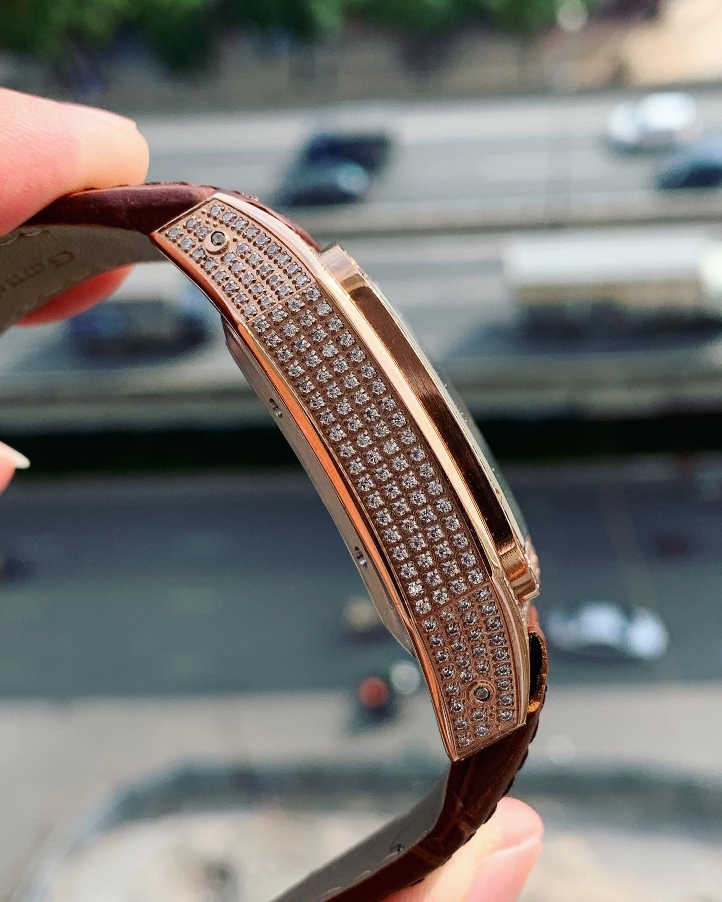 Đồng hồ Cartier nam giá rẻ Đồng hồ Cartier nam giá rẻ