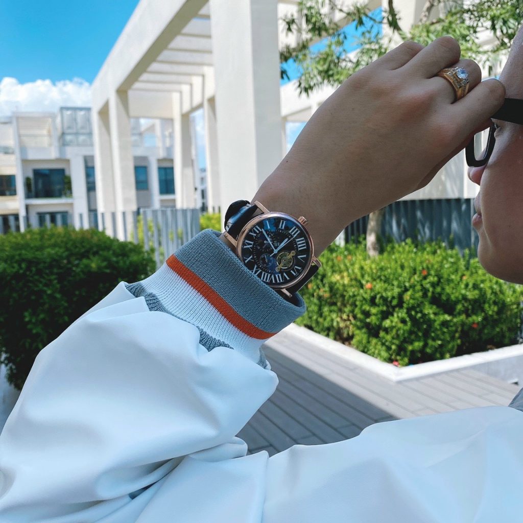 Đồng hồ Cartier nam máy cơ