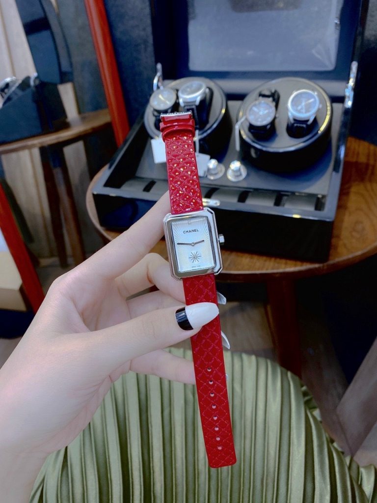 Đồng hồ Chanel nữ