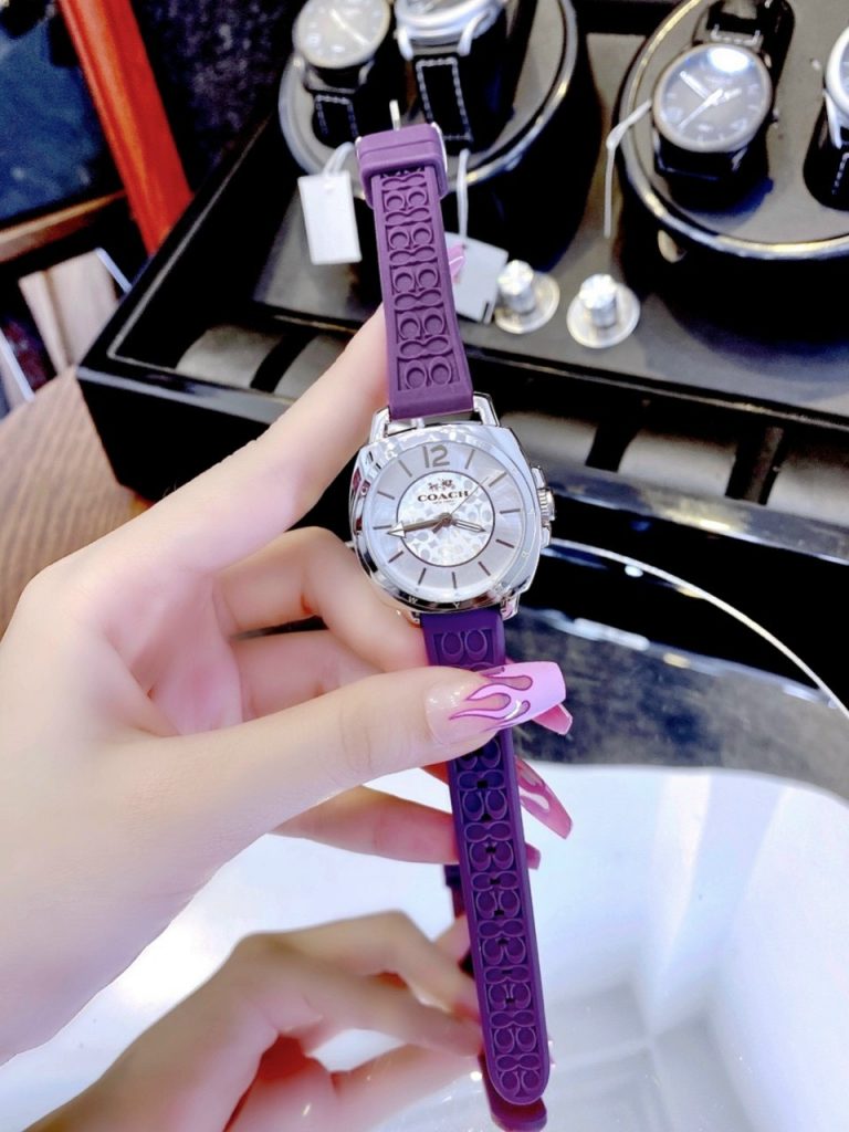 Đồng hồ Coach nữ dây cao su màu tím