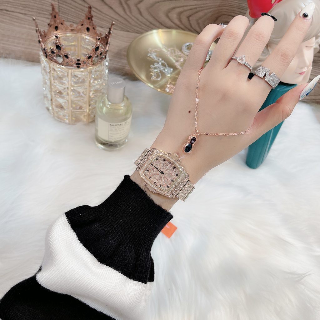 Đồng hồ Davena Austria