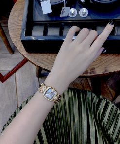 Đồng hồ Gucci nữ dây kim loại