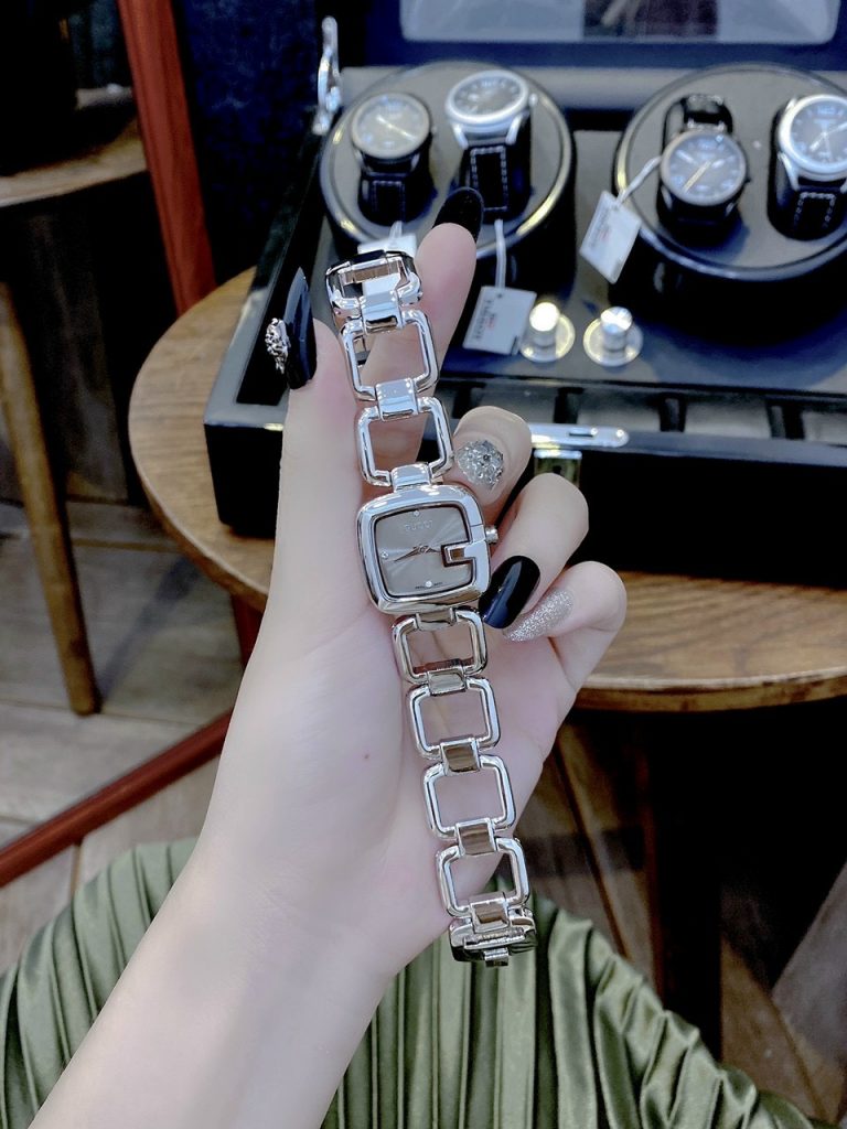 Đồng hồ Gucci nữ giá rẻ