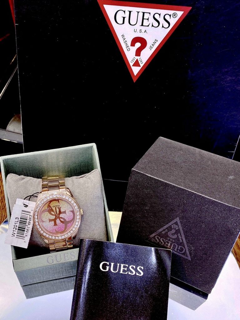 Đồng hồ Guess