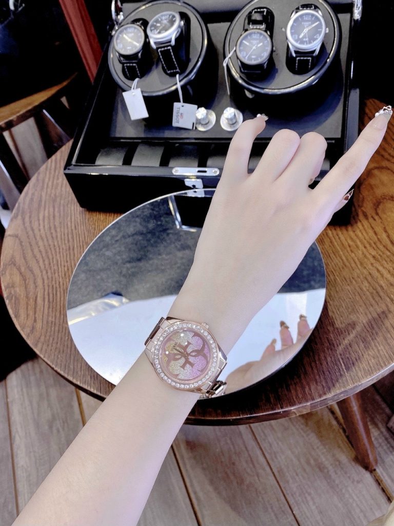 Đồng hồ Guess W120L3