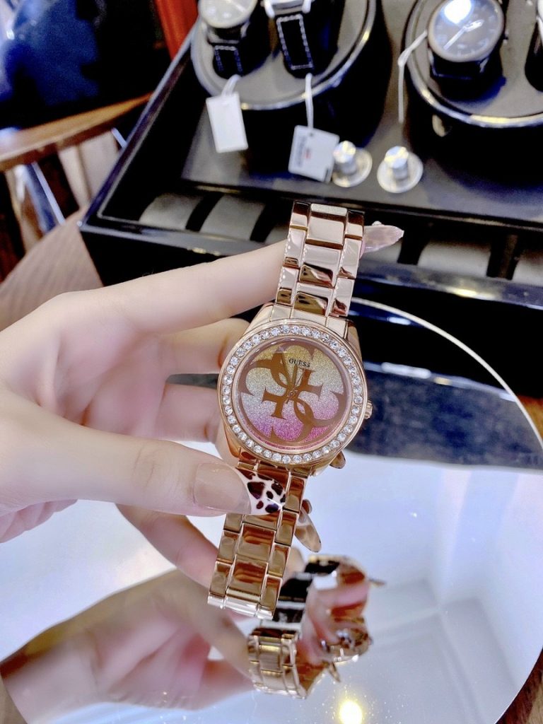 Đồng hồ Guess nữ dây kim loại