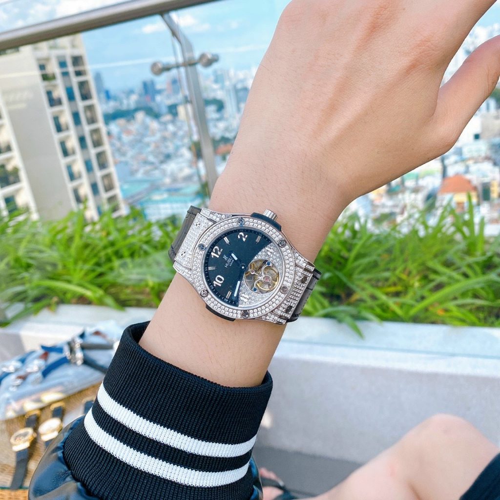 Đồng hồ Hublot đính đá