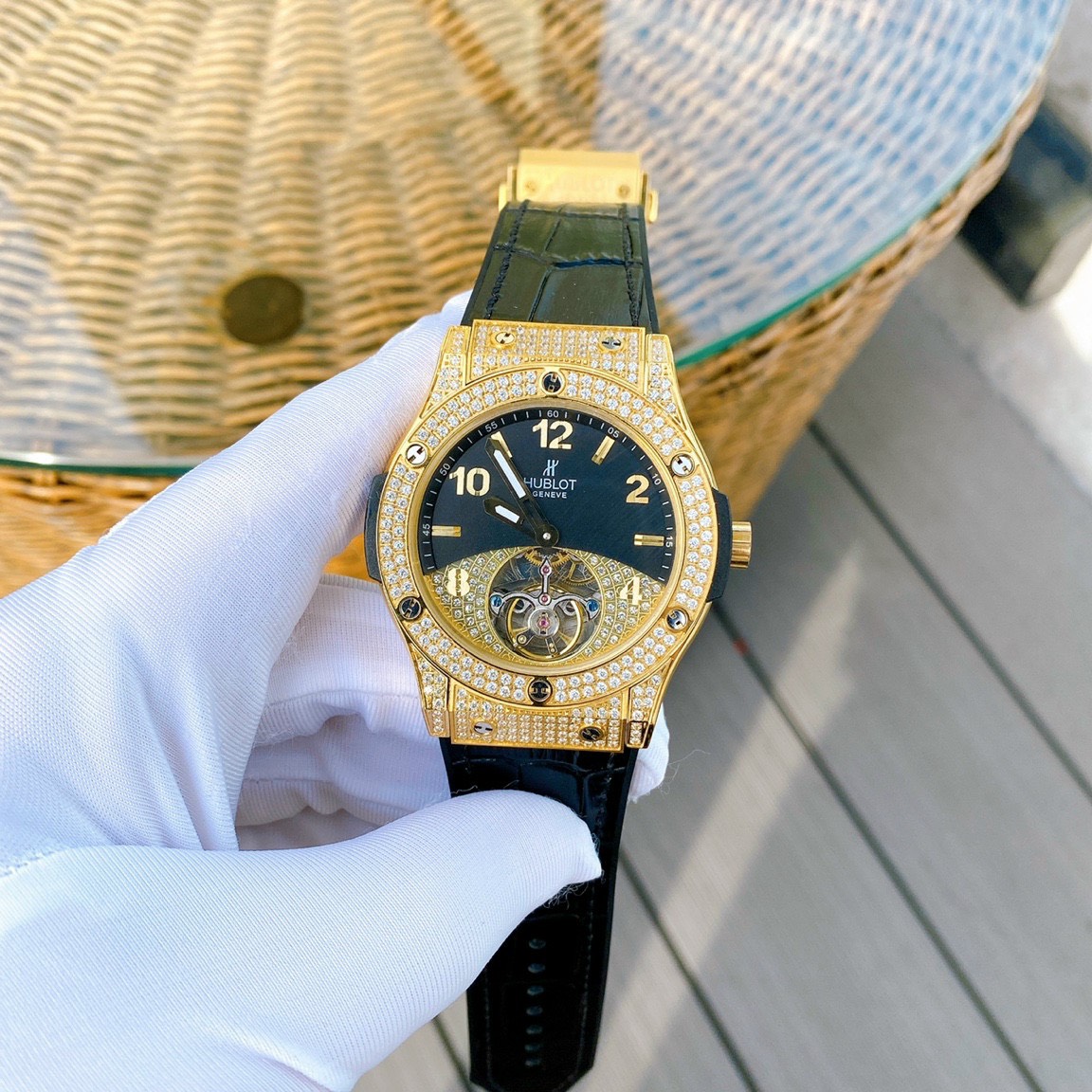 Đồng hồ Hublot giá rẻ Đồng hồ Hublot giá rẻ