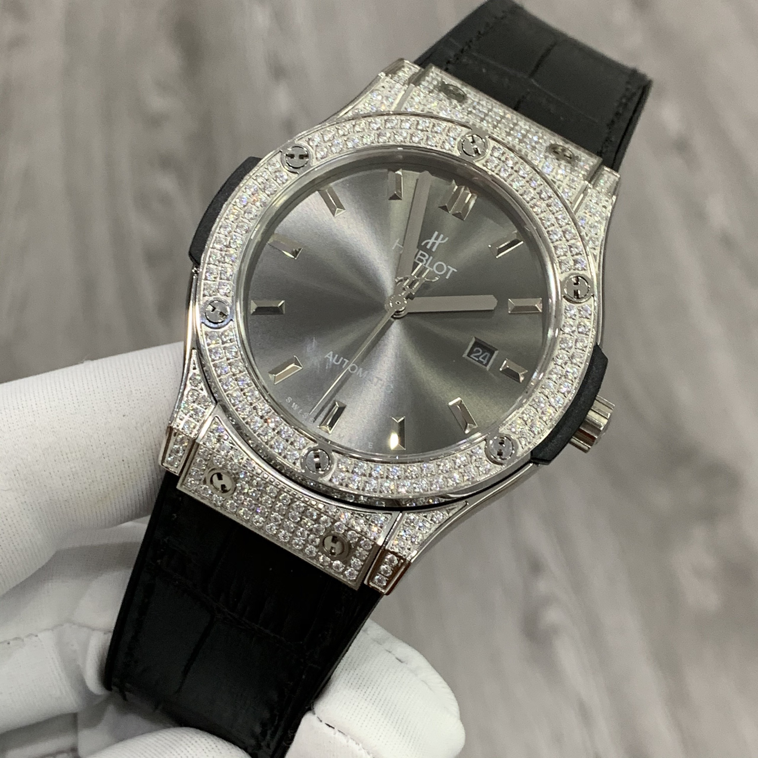 Đồng hồ Hublot nam giá rẻ Đồng hồ Hublot nam giá rẻ