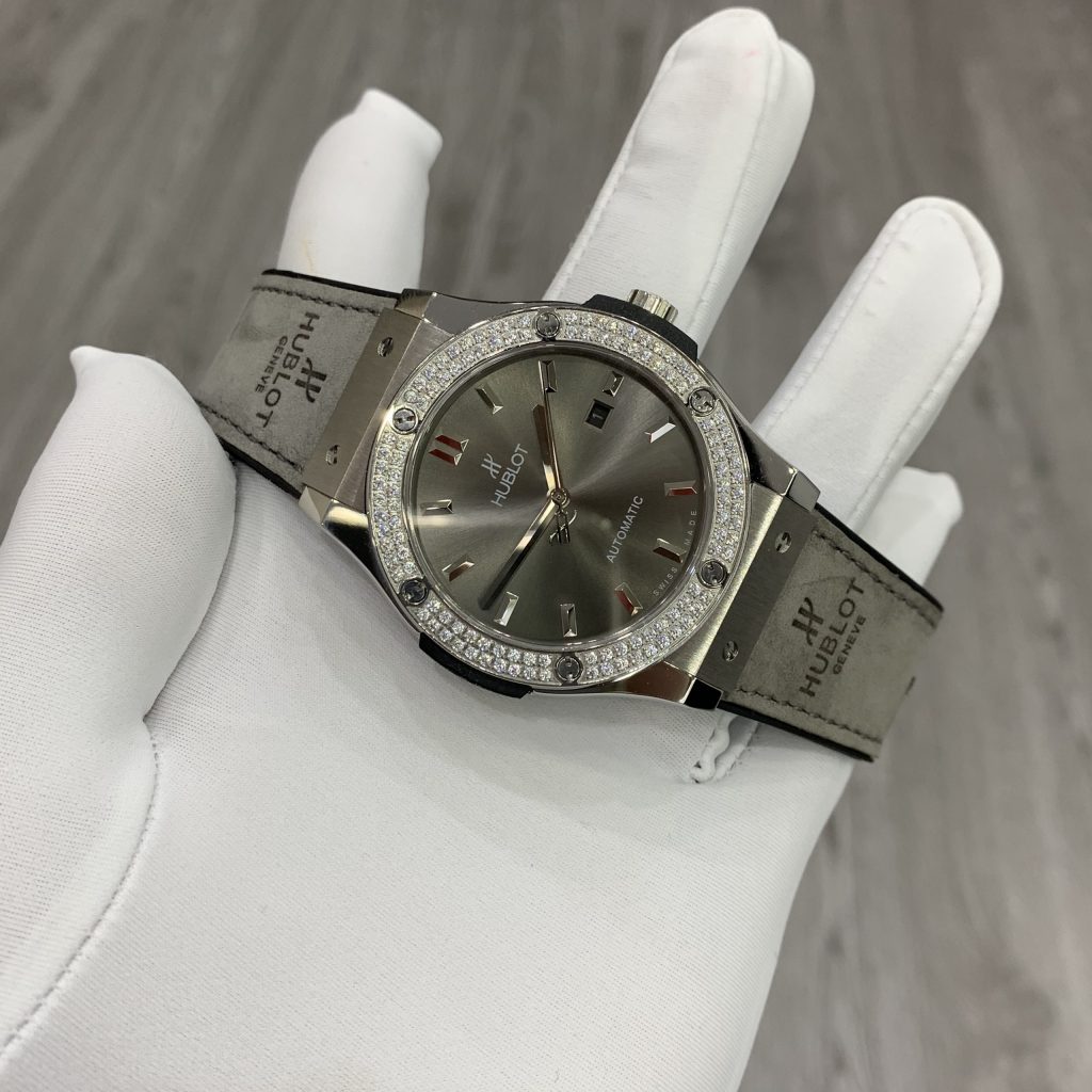 Đồng hồ Hublot nữ đính đá