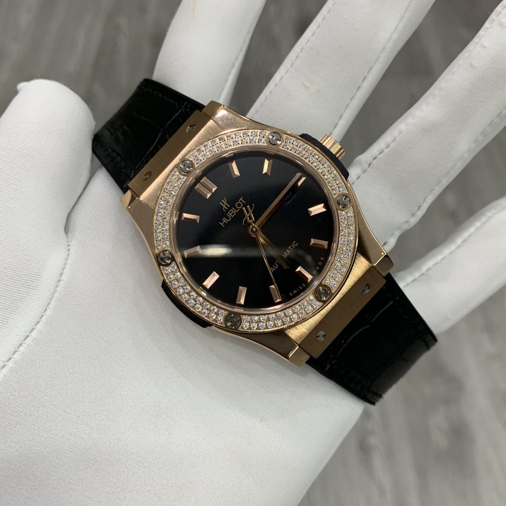 Đồng hồ Hublot nữ máy cơ