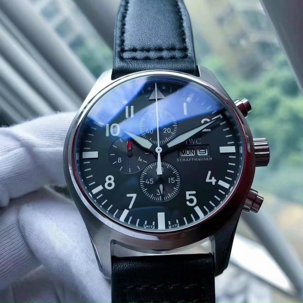 Đồng hồ IWC cổ