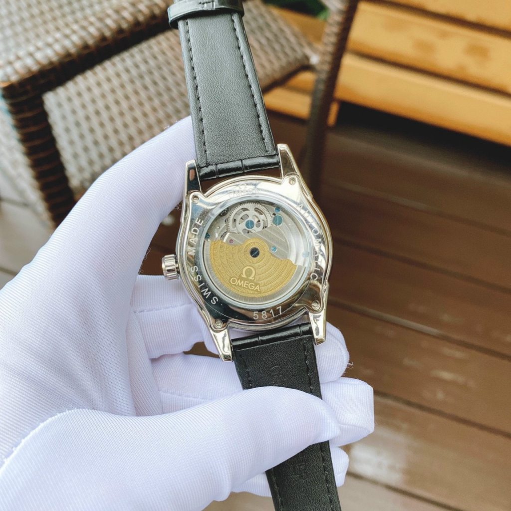 Đồng hồ Omega automatic