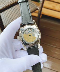 Đồng hồ Omega automatic