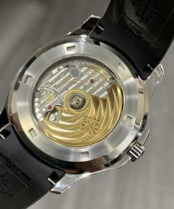 Đồng hồ Patek Philippe Aquanaut