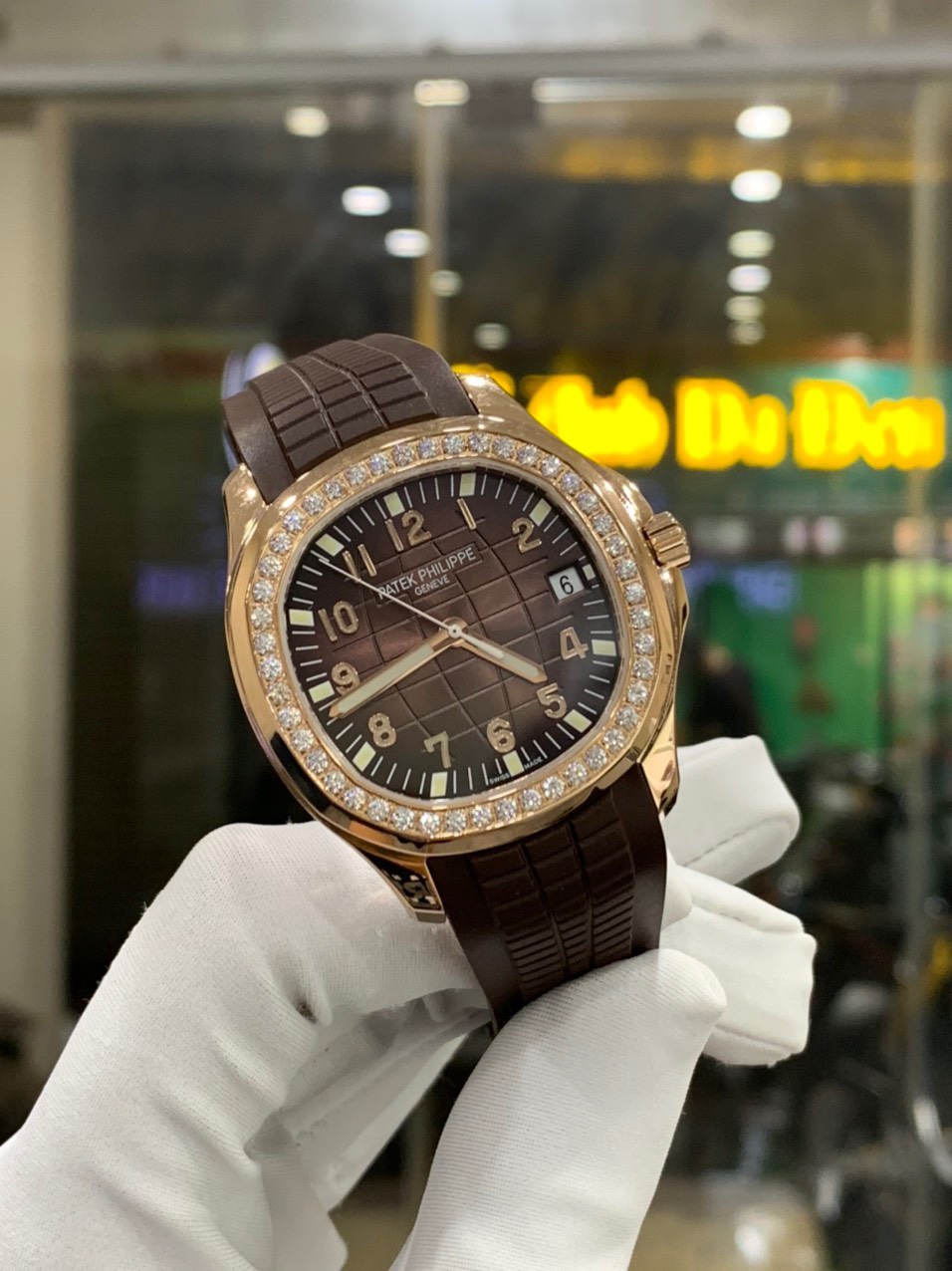 patek philippe nau