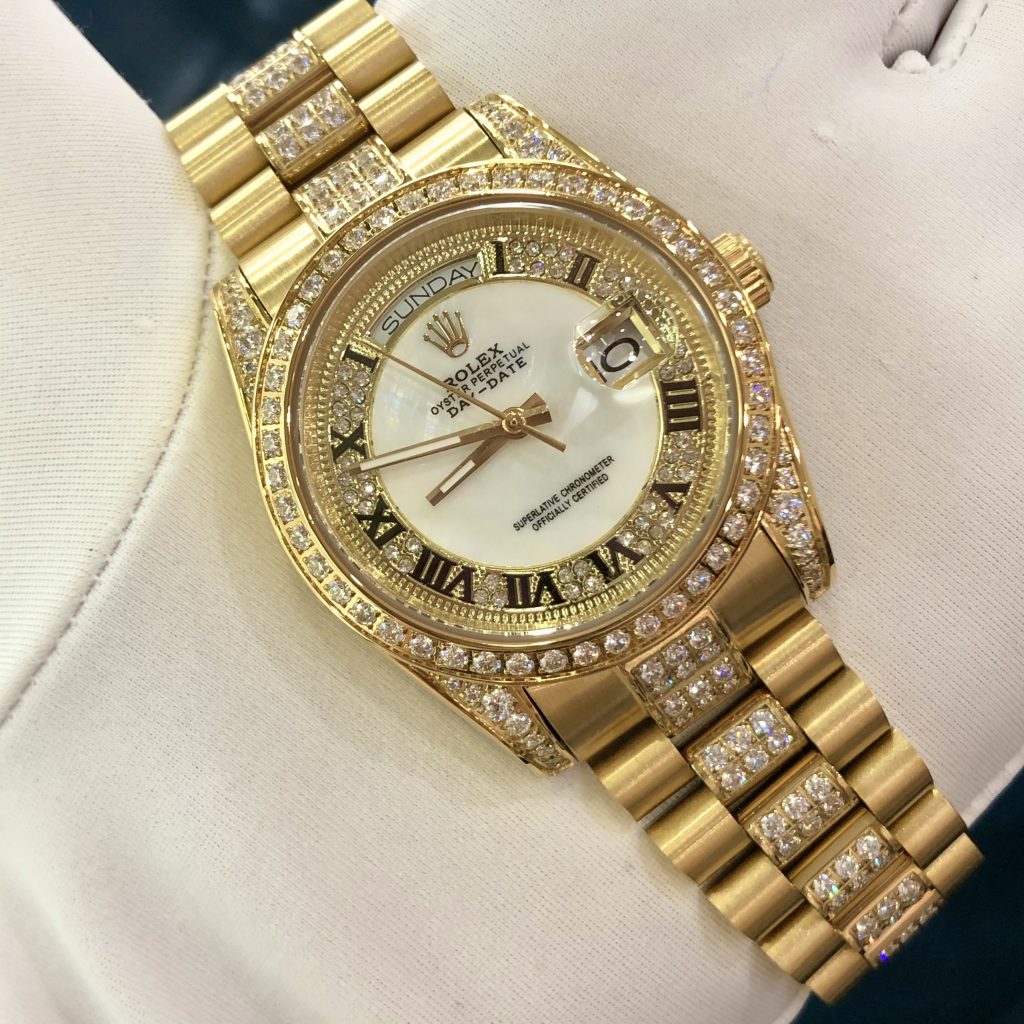 Đồng hồ Rolex