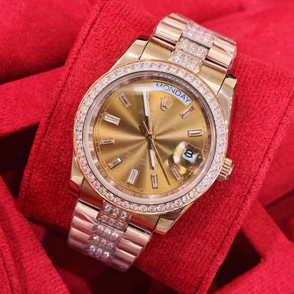 Đồng hồ Rolex máy cơ nhật