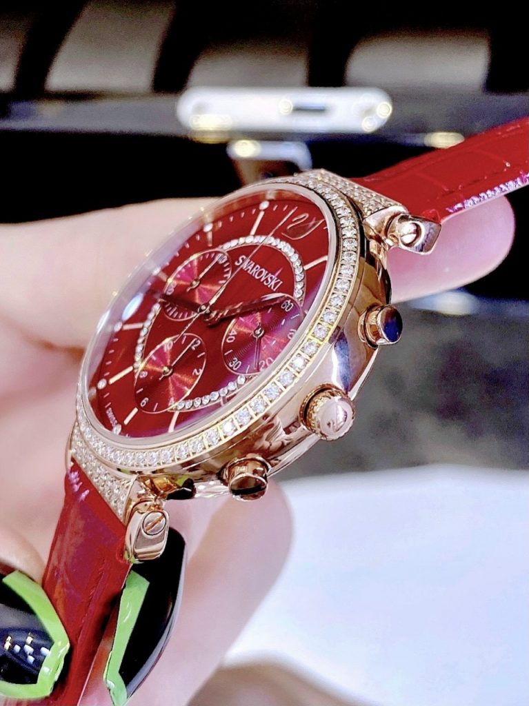 Đồng hồ SWarovski nữ giá rẻ