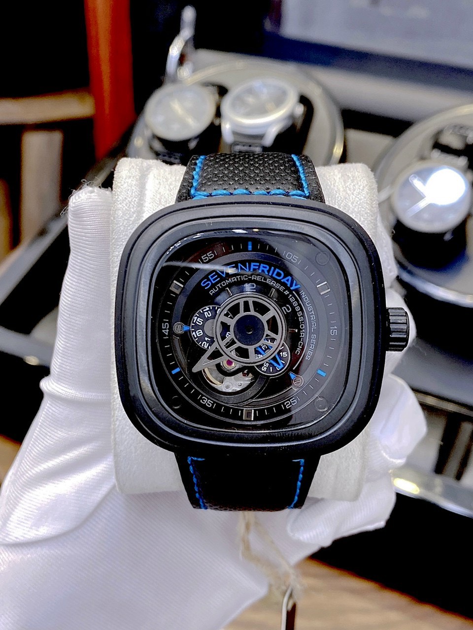 Đồng hồ SevenFriday Automatic nam Đồng hồ SevenFriday Automatic nam