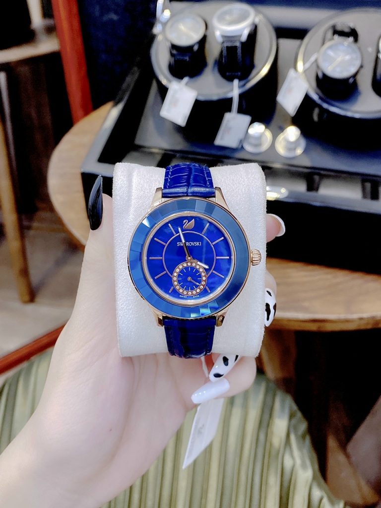 Đồng hồ Swarovski nữ dây da