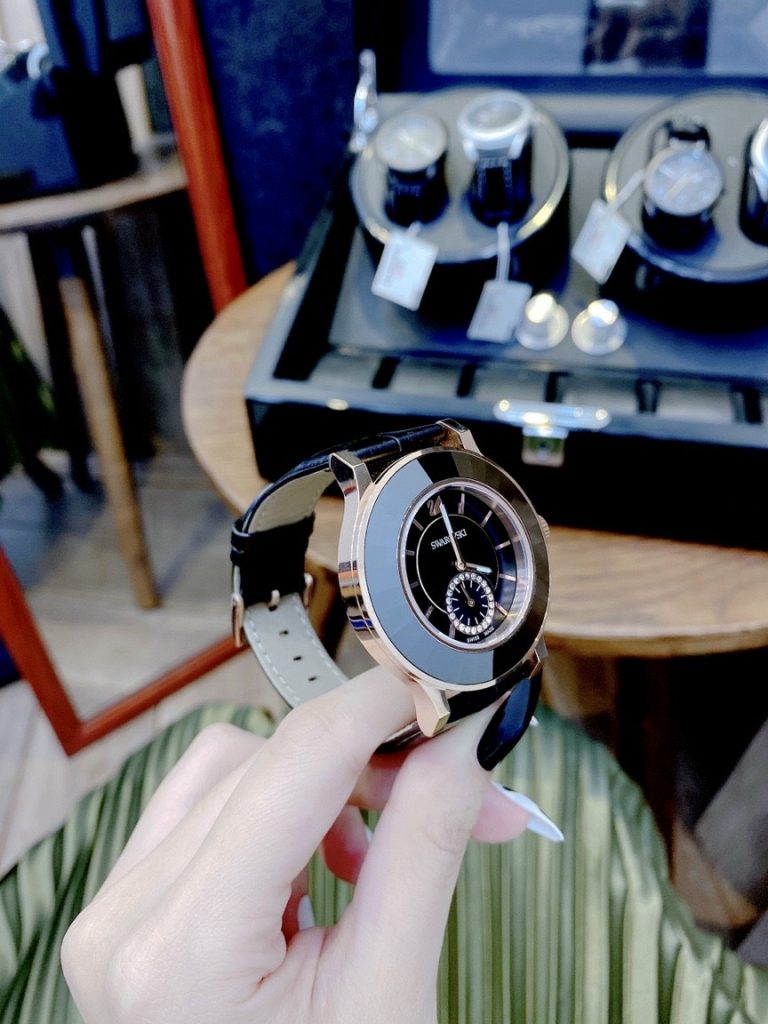Đồng hồ Swarovski nữ siêu cấp