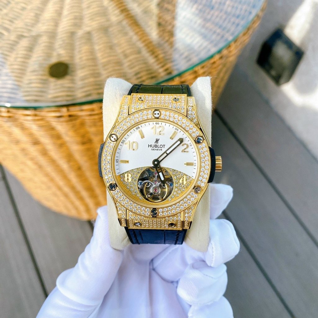 Đồng hồ nam đính đá Hublot