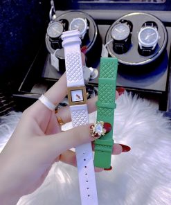 Đồng hồ Chanel nữ dây da