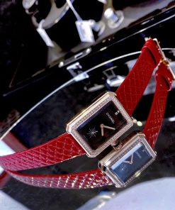 Đồng hồ Chanel nữ đính đá