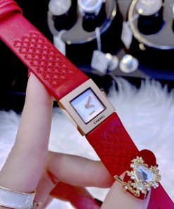Đồng hồ Chanel nữ mặt vuông
