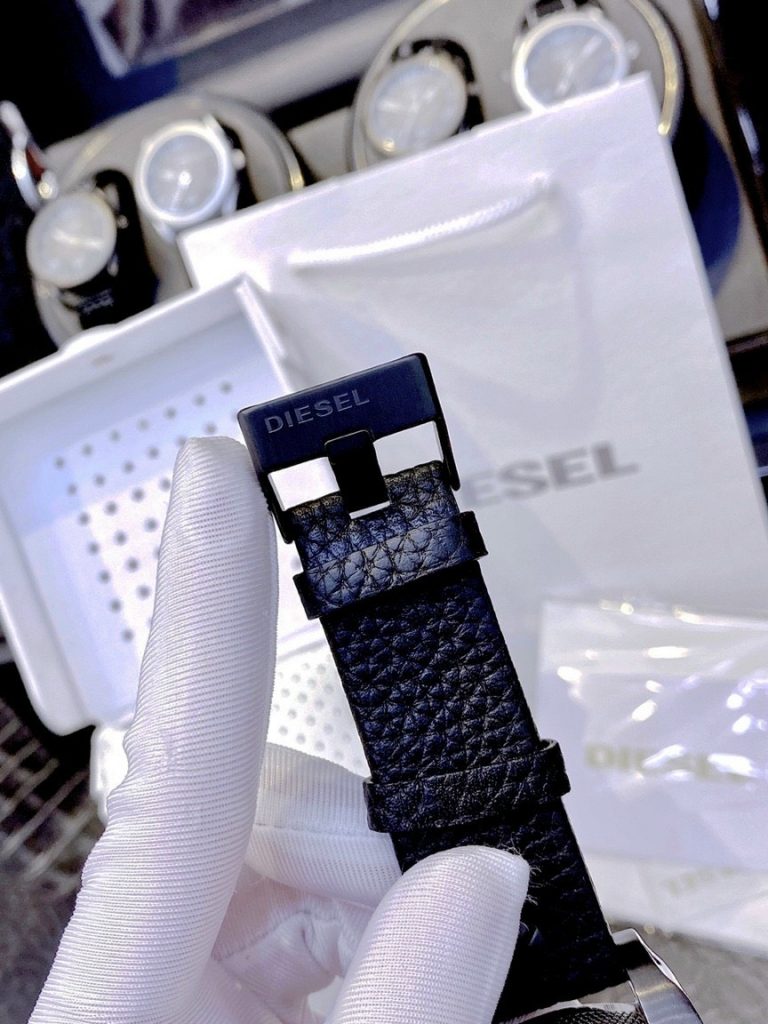 Đồng hồ Diesel nam dây da