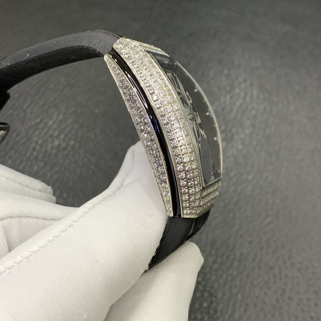 Đồng hồ Franck Muller đính full đá