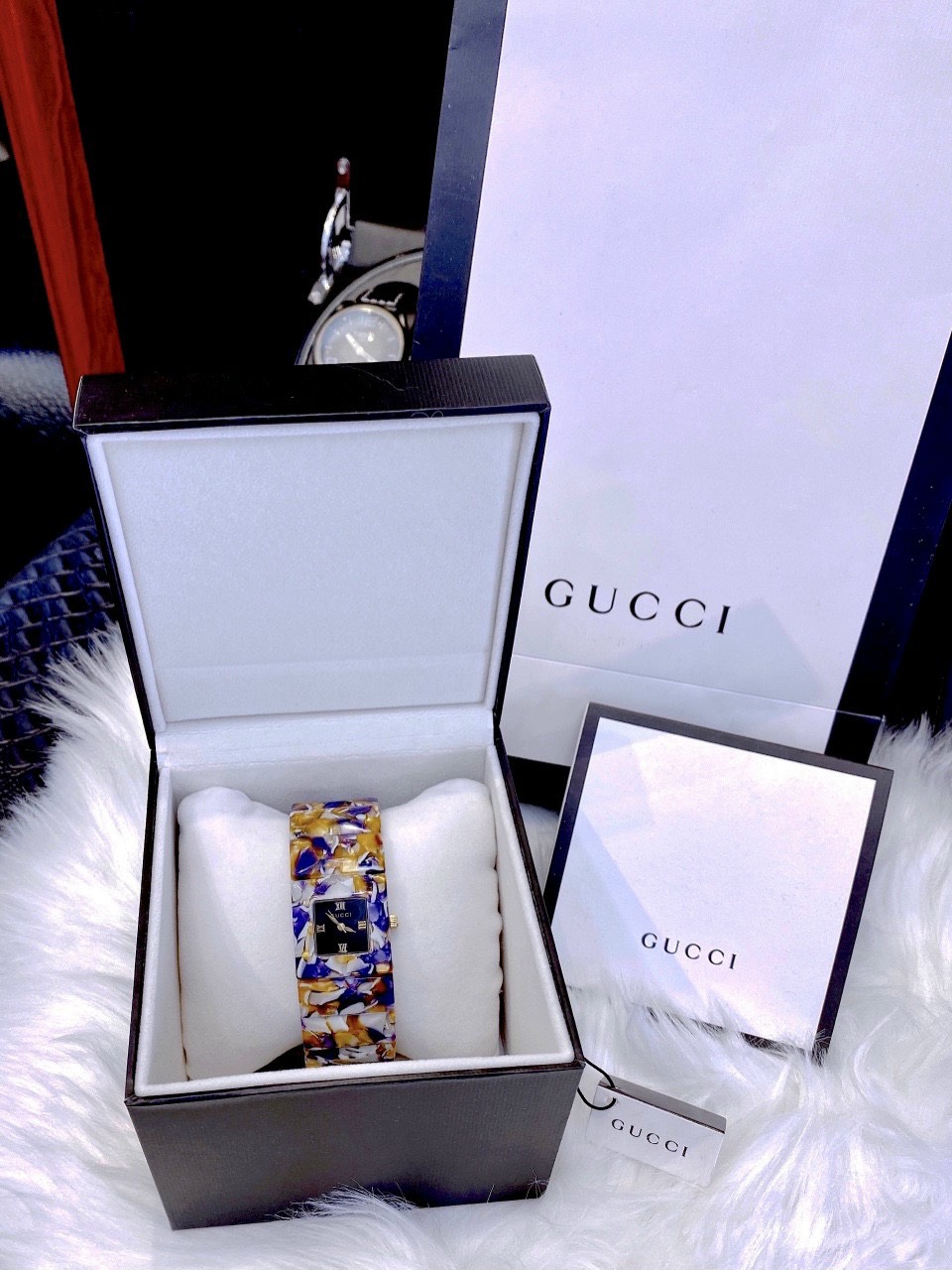 Đồng hồ Gucci nữ dạng lắc Đồng hồ Gucci nữ dạng lắc