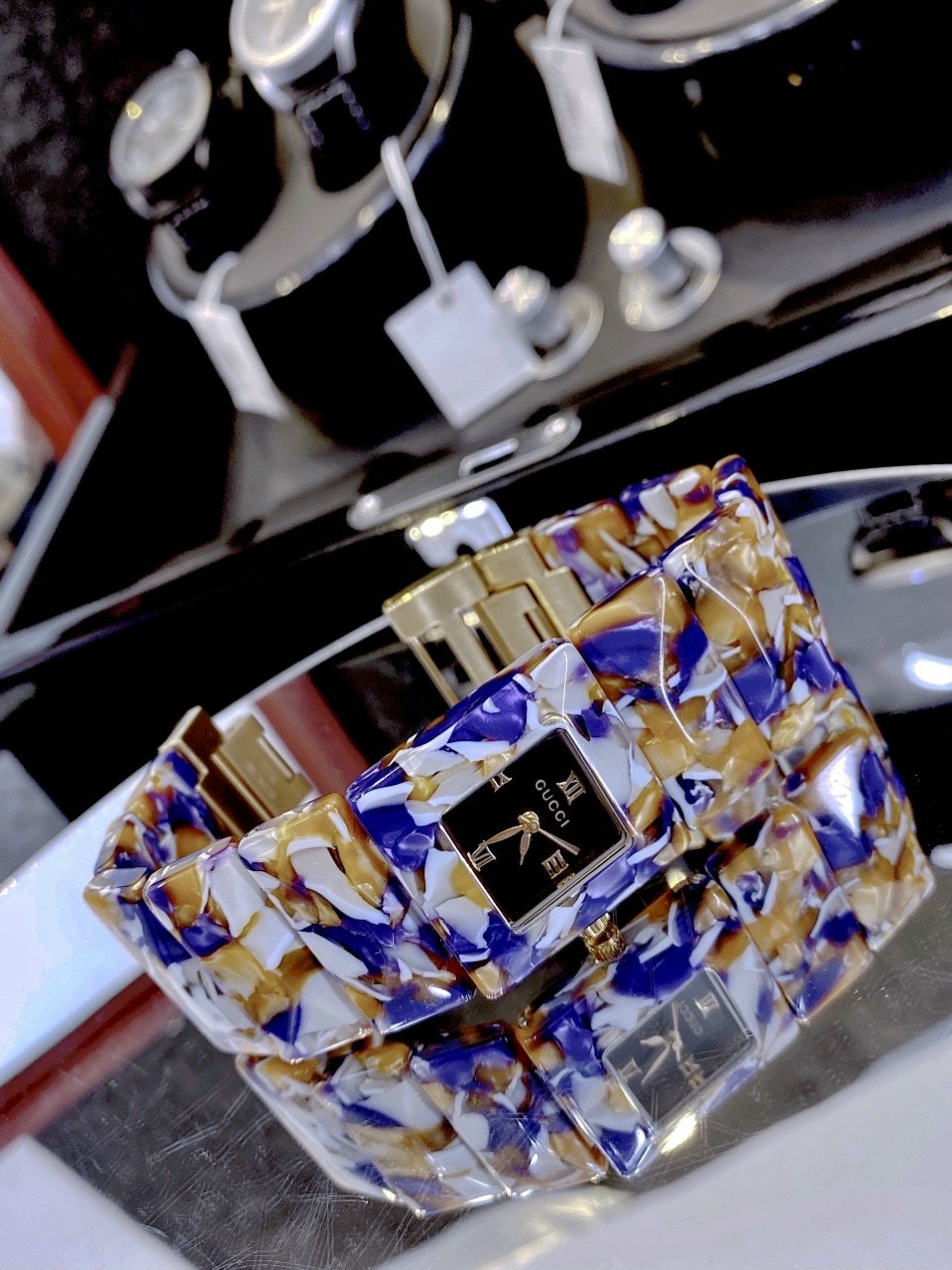 Đồng hồ Gucci nữ dây đá Đồng hồ Gucci nữ dây đá