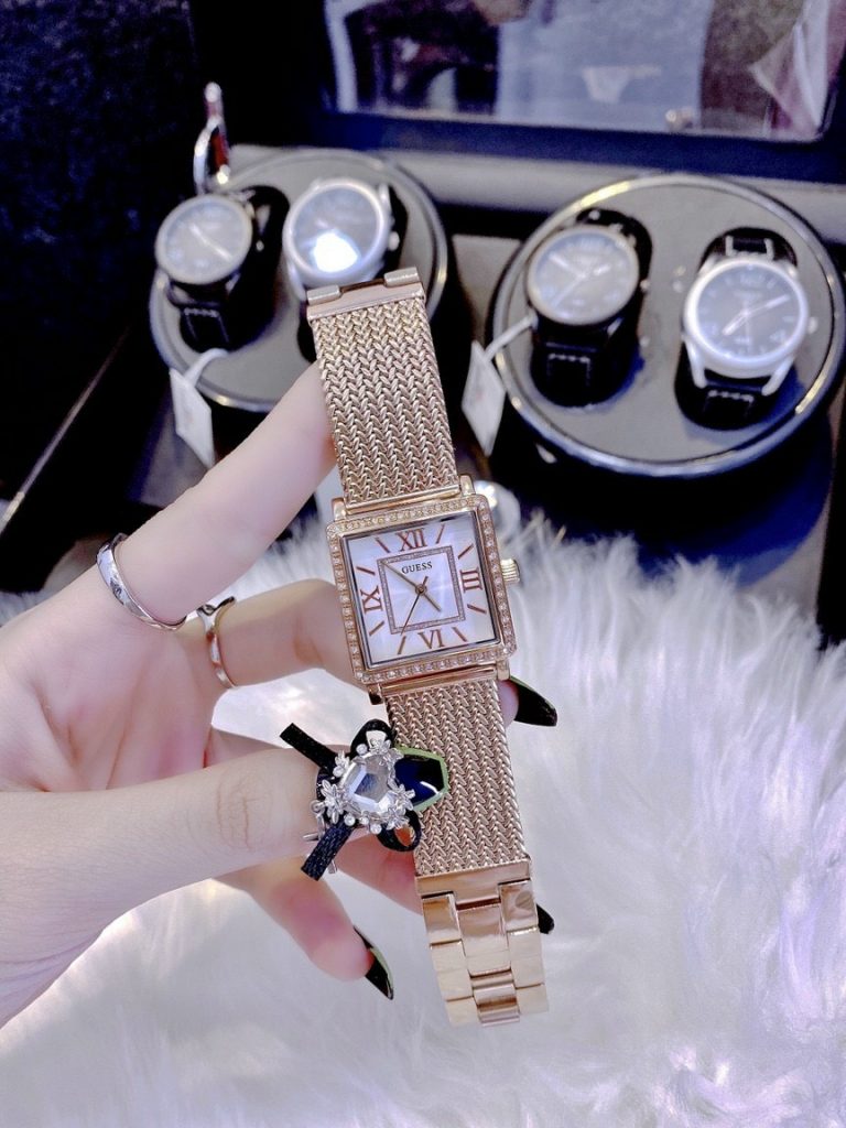 Đồng hồ Guess W0826L3