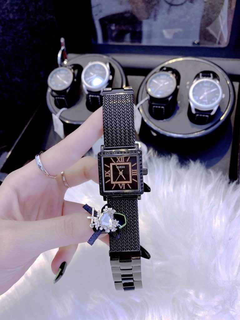 Đồng hồ Guess W0826L4