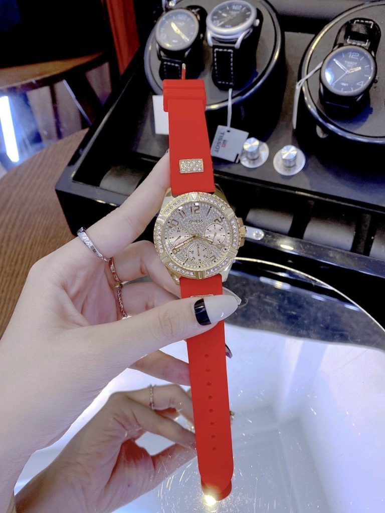 Đồng hồ Guess nữ dây cao su