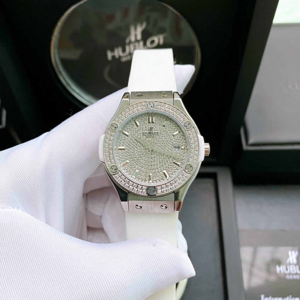 Đồng hồ Hublot Classic Fusion