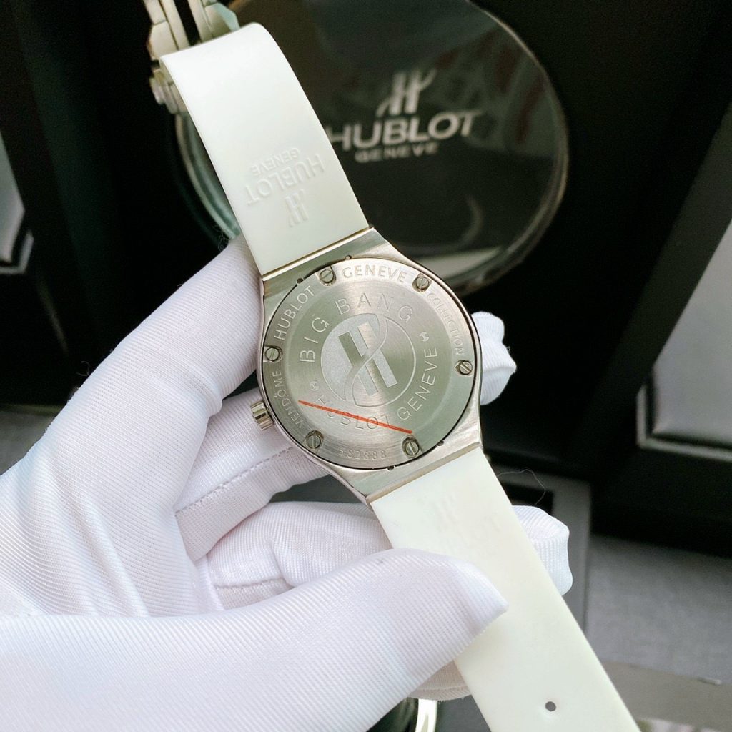 Đồng hồ Hublot nữ giá rẻ