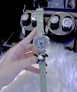 Đồng hồ Louis Vuitton nữ dây da màu xanh lá