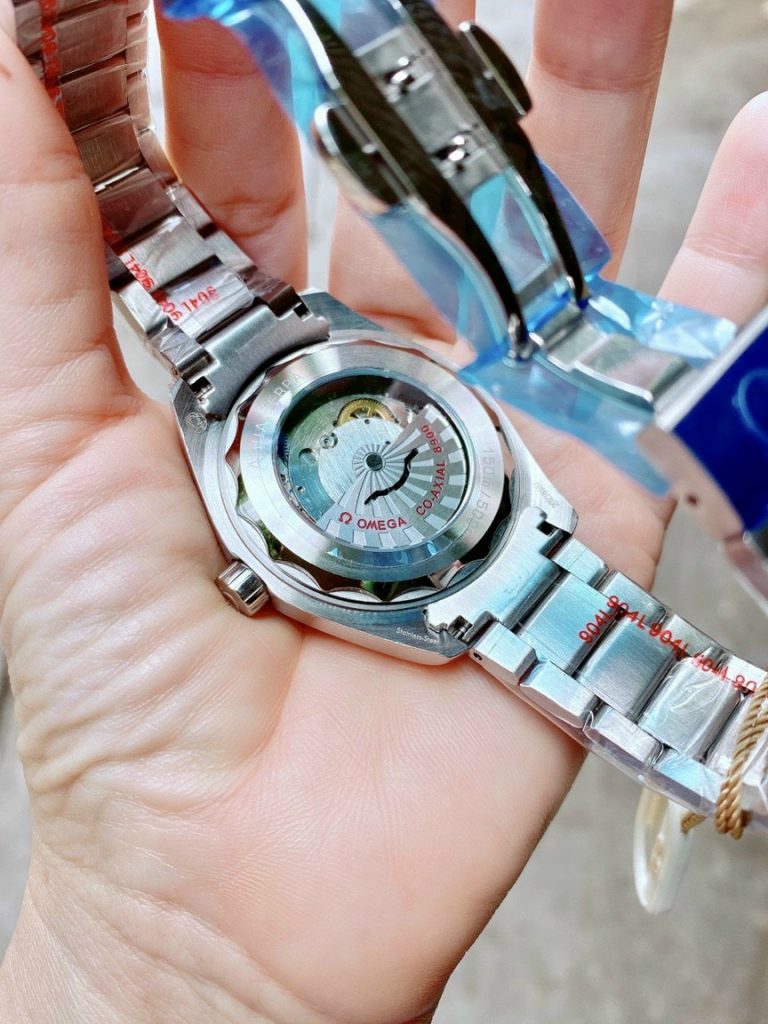 Đồng hồ Omega Automatic