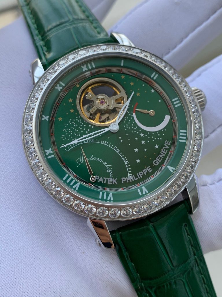 Đồng hồ Patek Philippe cơ lộ máy