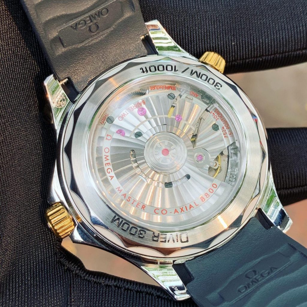 Đồng hồ cơ nam Omega