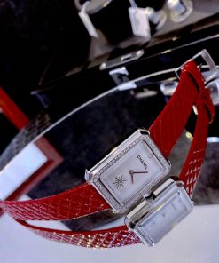 Đồng hồ nữ dây da Chanel