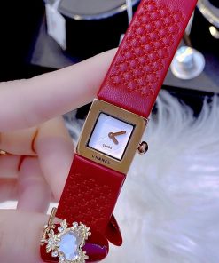 Đồng hồ nữ dây da màu đỏ chanel