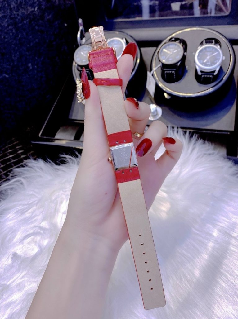 Đồng hồ nữ đẹp Chanel