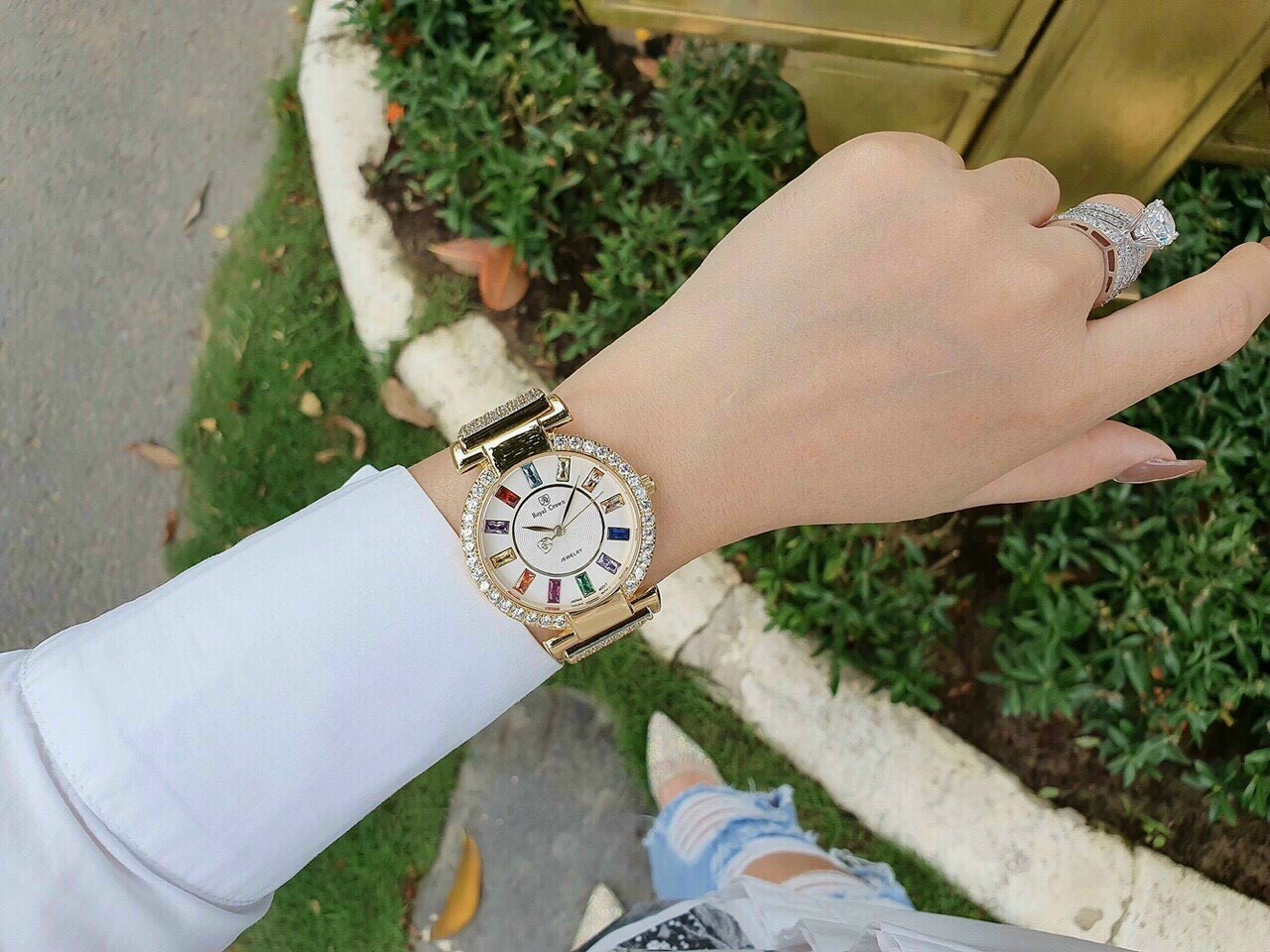 Đồng hồ nữ mặt tròn Royal Crown Đồng hồ nữ mặt tròn Royal Crown