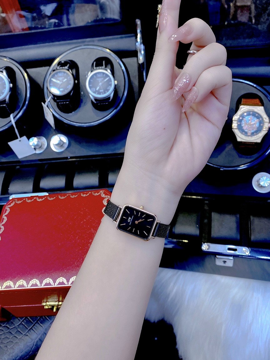 Đồng hồ DW xách tay Đồng hồ DW xách tay