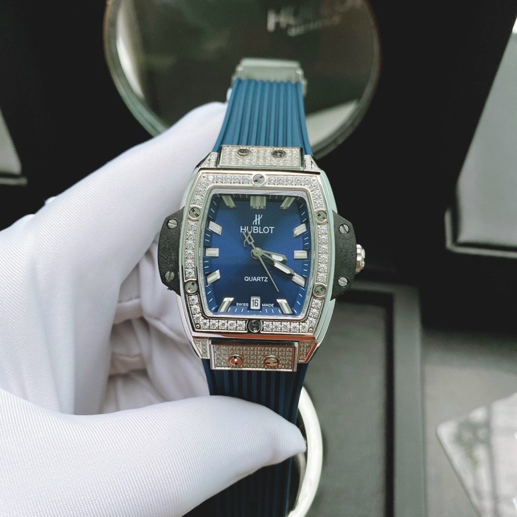 Đồng hồ Hublot Big Bang Spirit